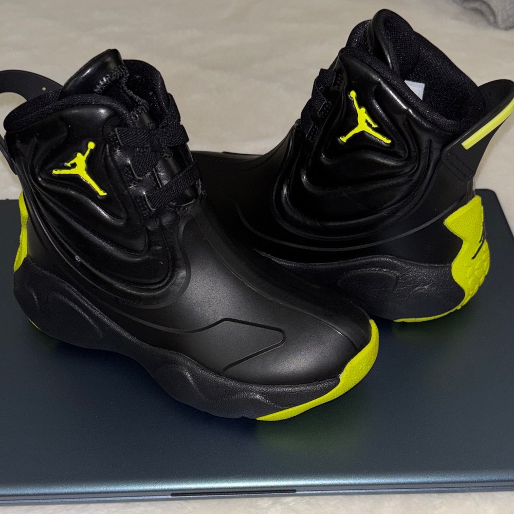 Jordan Kids High-Top Sneakers - Black/Neon Yellow